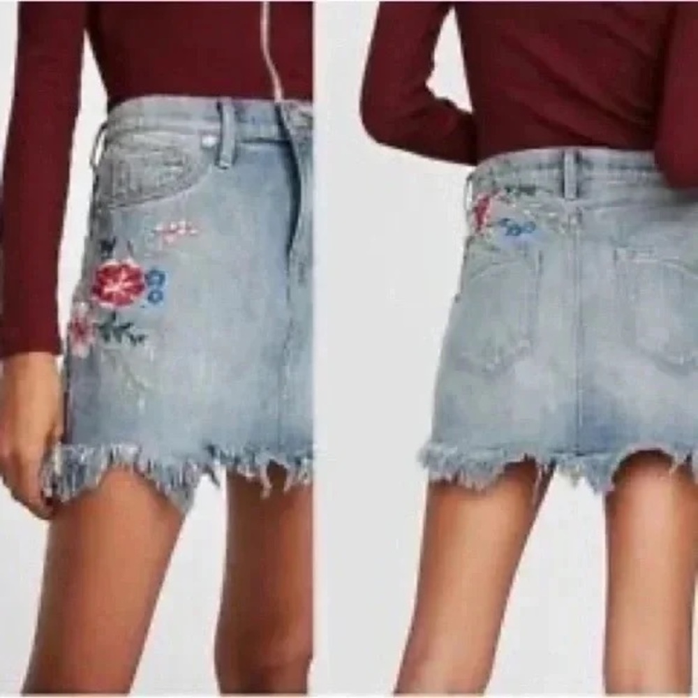 ❄️ Express | Denim Boho Embroidered Mini Skirt Size 0 - Picture 3 of 12